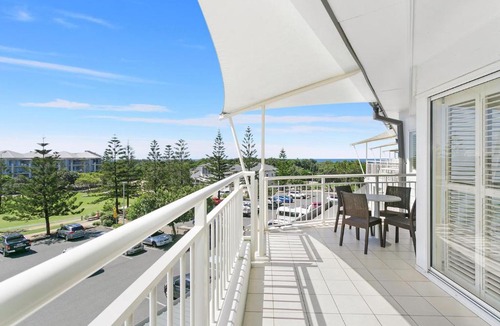 Kingscliff Apartment | Oceanview Apartment in Salt Beach Resort by uHoliday - 2BR, 1BR and Hotel Room configurations available