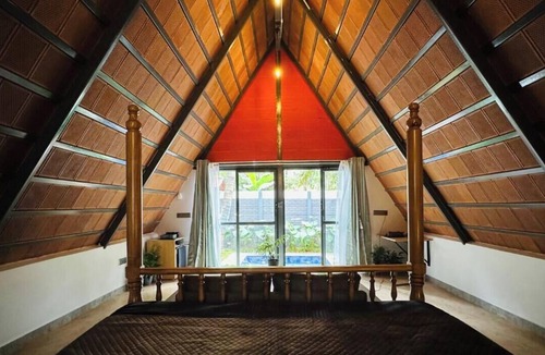 Ramanagara Ski Chalet | Oh - Bali Villa by Travent Mug