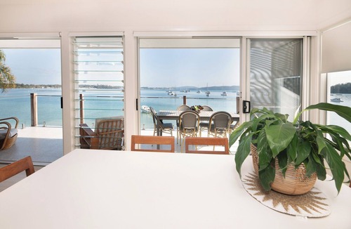 Corlette Apartment | "ON THE Beach" With Million-dollar Views. Enjoy the Best Beach at the Bay