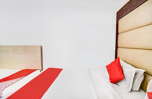Kanpur Hotel | OYO Hotel Gagan Sagar