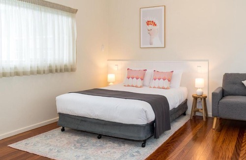 Forster Hotel | Pacific Motel 03