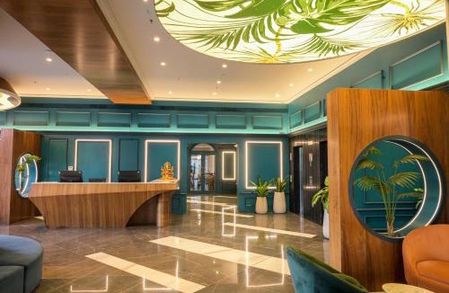 Nashik Hotel | Palm Springs Resort
