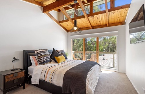 Jamieson House | Paradise Retreat Lakehouse - Jamieson - Sleeps 10