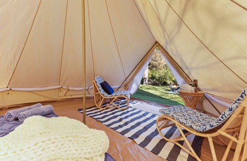 Dargo House | Parsons Flat Glamping: Immerse yourself in the serenity of a secluded retreat