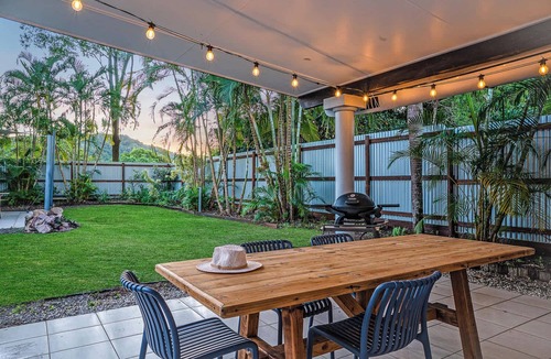 Wongaling Beach Apartment | Pause, Reset at Mission at the Shack
