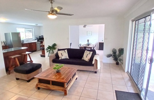 Wolfdene Other | Peaceful Acreage Home close to Brisbane GC & Parks