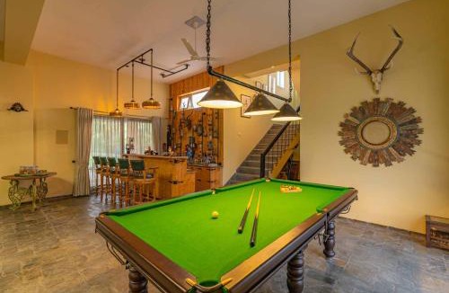 Hoshiarpur Villa | Peacocks & Partridges by StayVista - 3BHK Villa with Home Theatre & Sauna