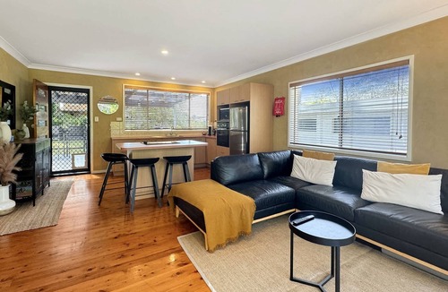 Wimbie Beach House | Pet-Friendly 2-Bed Beach House with Garden & BBQ