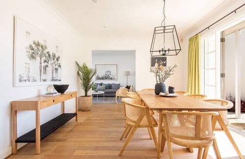 Hampton House | Pet Friendly - Hampton Haven Pool metres to the Beach