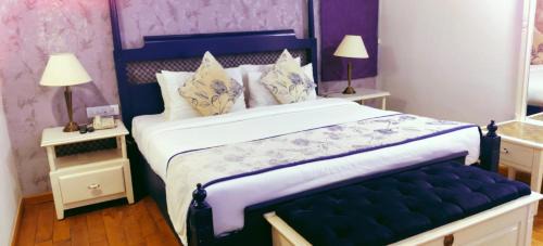 The Mall Road Hotel | Pine Retreat - A Premium Heritage Property