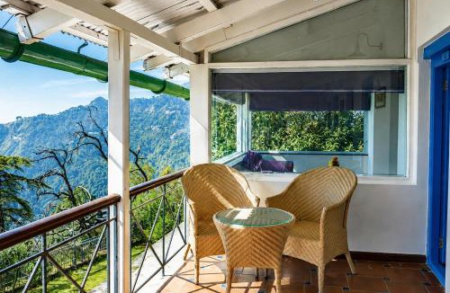 The Mall Road Hotel | Pine Retreat - A Premium Heritage Property