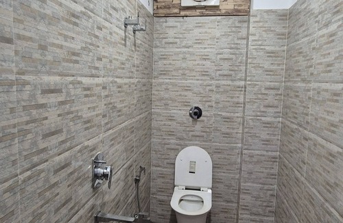 Gauhati Apartment | Pink villa inn A Comfortable Home stay, 1bhk Ac & non AC. Parking available