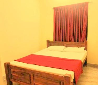 Kalapettai House | Pondy Prince Villa - Group Stay with Parking in Central Location