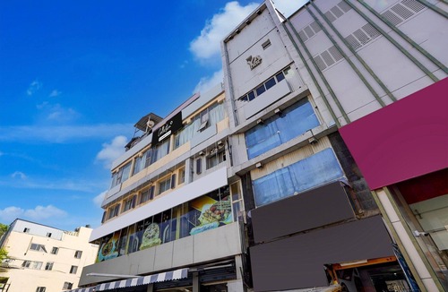 Pulikeshi Nagar House | POP 84209K Ya Inn And Suites