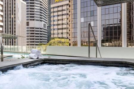 Brisbane Central Business District Apartment | Premium 4 Bedroom Family Apartment - Brisbane City