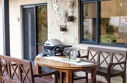 Waratah Bay House | Premium coastal homestead. Gardens, farmland, adventure. Sleeps 8. Pet friendly.