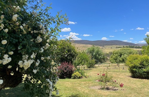 Taradale House | Private Country Retreat Taradale Valley Tumbarumba in Snowy Mtns Foothills