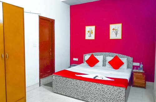 Greater Kailash I Bed & Breakfast | PRIVATE ROOM IN GREATER KAILASH