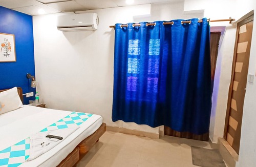 Greater Kailash I Bed & Breakfast | PRIVATE ROOM IN GREATER KAILASH