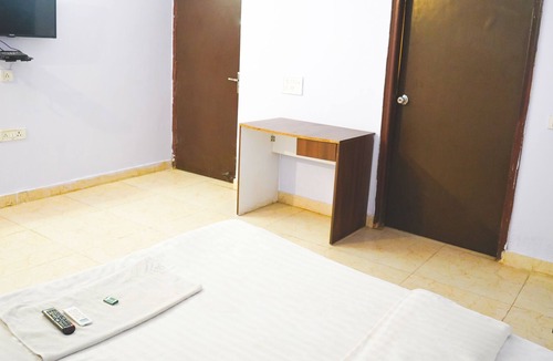 Vikaspuri House | PRIVATE ROOMS IN TODHAPUR