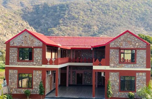 Pushkar Resort | Pushkar Retreat Resort - The Nature and Mountain View Resort ,Pushkar