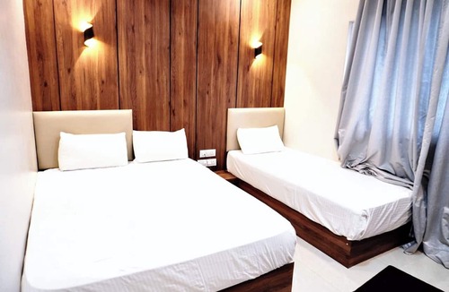 Tuljapur Hotel | Radhakrishna Executive Lodge