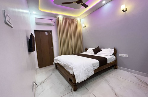 Honavar Cabin | RadhaKrishna Lodge