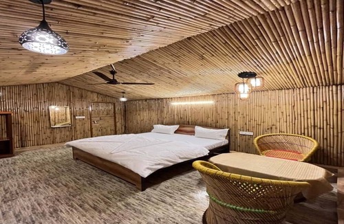 Vrindavan Hotel | Radhika Resort