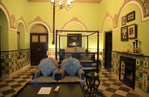 The Mall Road Hotel | Raghu Vilas