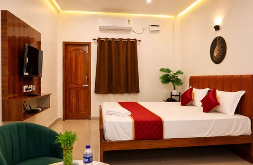 Chennai Hotel | Raja's Paradise Inn