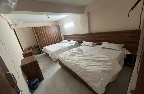 Greater Noida Hotel | Raunak residency