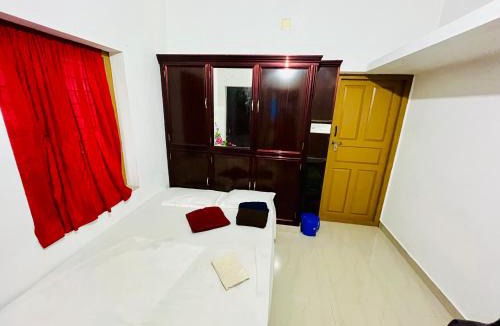 Thrissur House | Red Rose Garden homestay Thrissur