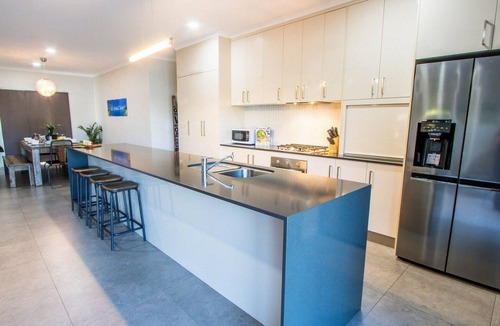 Agnes Water House | REFLECTIONS Agnes Water - pet friendly with pool