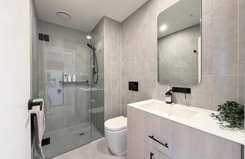 Clayton Apartment | Resort Living at M-City, 2BR 2BA w Parking&Balcony M40