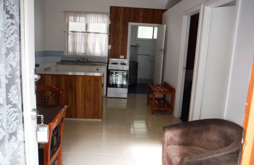 Broadwater Hotel | Restawile Motel