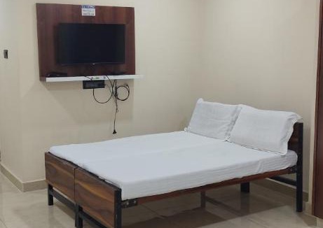 Uppalapadu Hotel | RKGRANDROOMs