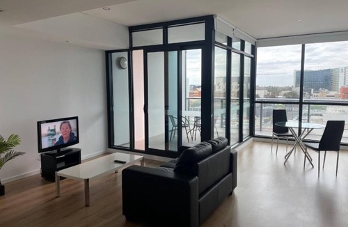 Adelaide Central Business District Apartment | RNR on Franklin-Three-Bedroom Apartment