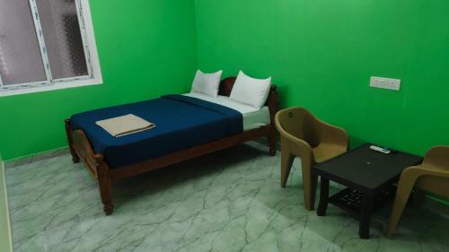 Kuilapalayam Hotel | Ronazio Beach View Residency