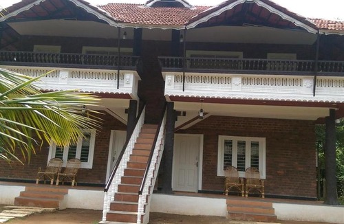 Chittur House | Room in Farmhouse - Mango Village Farm House with Natural Pool