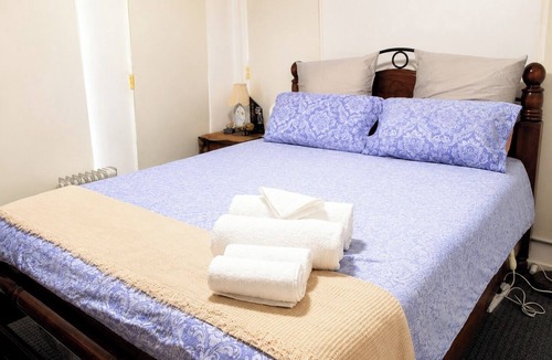 Officer Bed & Breakfast | Room in Officer