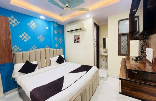Govindpuri Hotel | Roomshala NP International