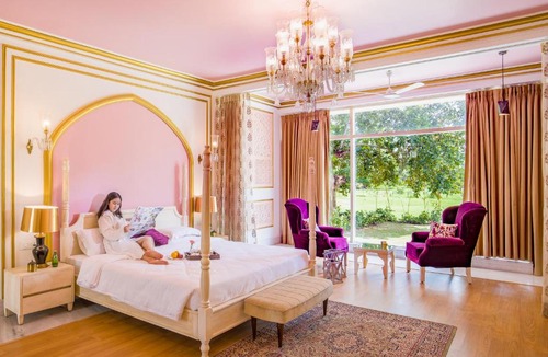 Civil Lines Hotel | Rose Amer