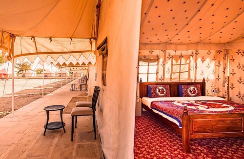 Kanoi Hotel | Royal Pavilion Camps