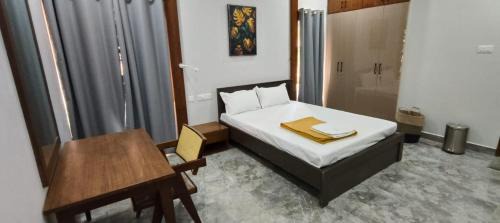 Sirkazhi House | Royale Inn Hotel