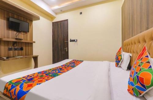 Indira Nagar Hotel | RROOMS Elite Hotel Jayati Oasis Inn