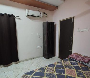 Tiruvannamalai Hotel | S L Homestay