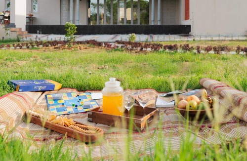 Denkanikota Villa | SaffronStays Amritam By the Lake