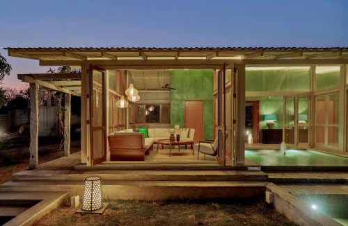 Ramanagara Villa | SaffronStays Chandra Amara