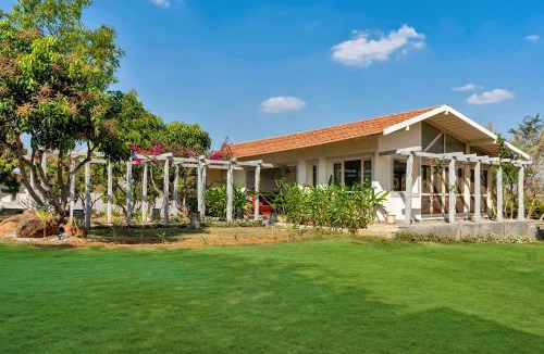 Ramanagara Villa | SaffronStays Chandra Amara