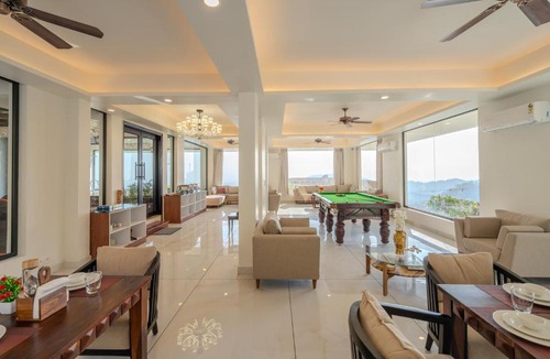 Bullawala House | SaffronStays Glasscape